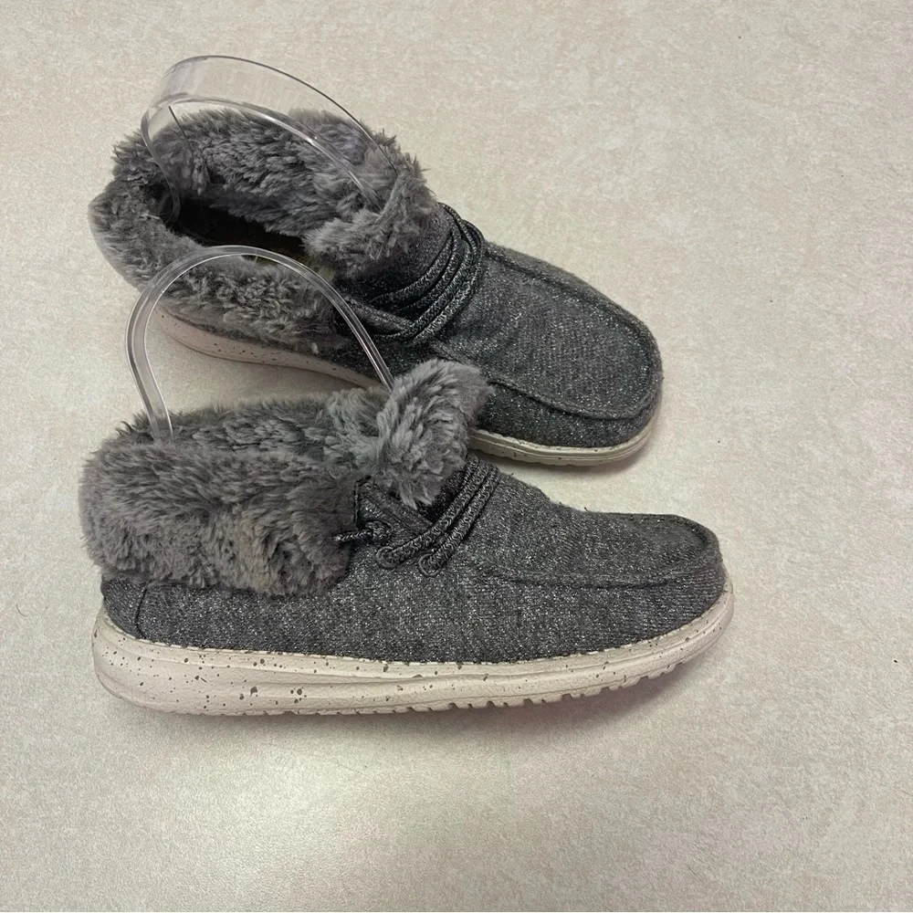 Hey Dude Britt Youth Stretch Fleece Grey shoes size youth 1